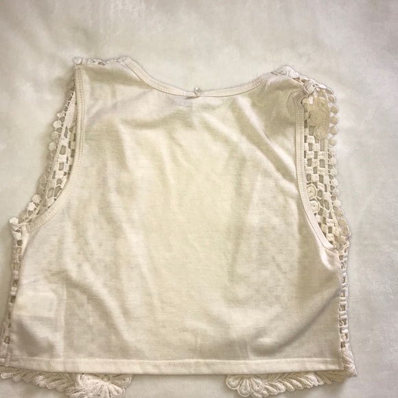 Vest - Picture 4 of 4